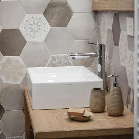 Affittacamere Fleur Des Neiges & - Adults Only 4*