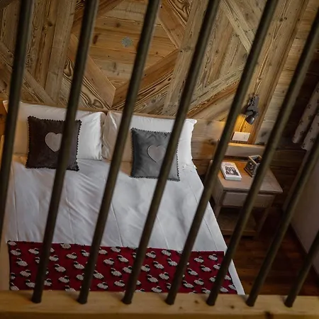 Fleur Des Neiges & - Adults Only