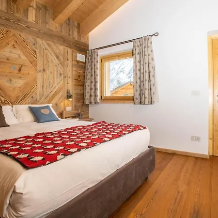 Fleur Des Neiges & - Adults Only 4* Ayas