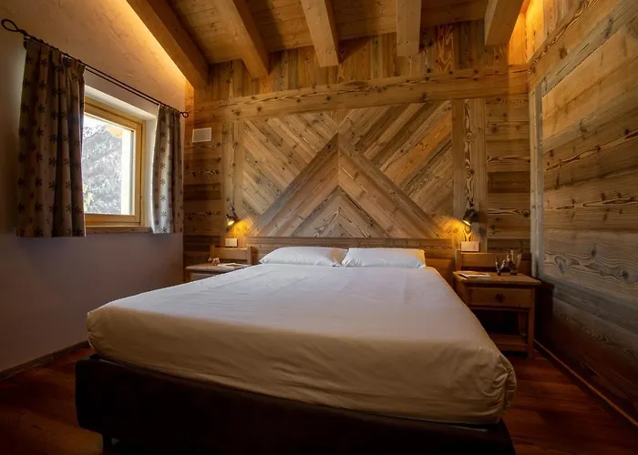 Fleur Des Neiges & - Adults Only 4* Ayas